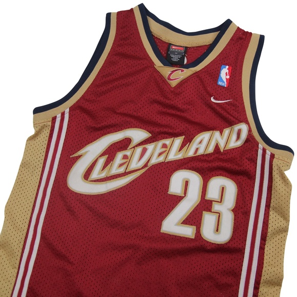 Vintage Nike Cleveland Cavaliers Lebron James - Picture 2 of 8